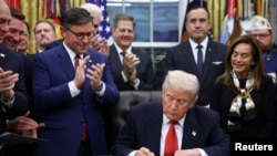 Трамп го потпиша законот за финансирање, заврши најдолгата блокада на владата на САД досега