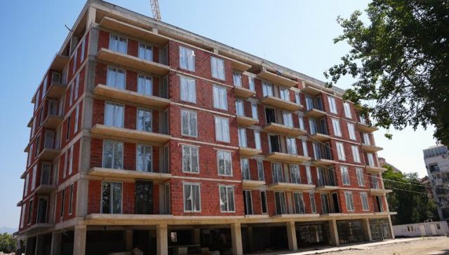 Доколку Македонецот сака да купи стан од 70 м2, треба 14 години да ја штеди целата своја плата