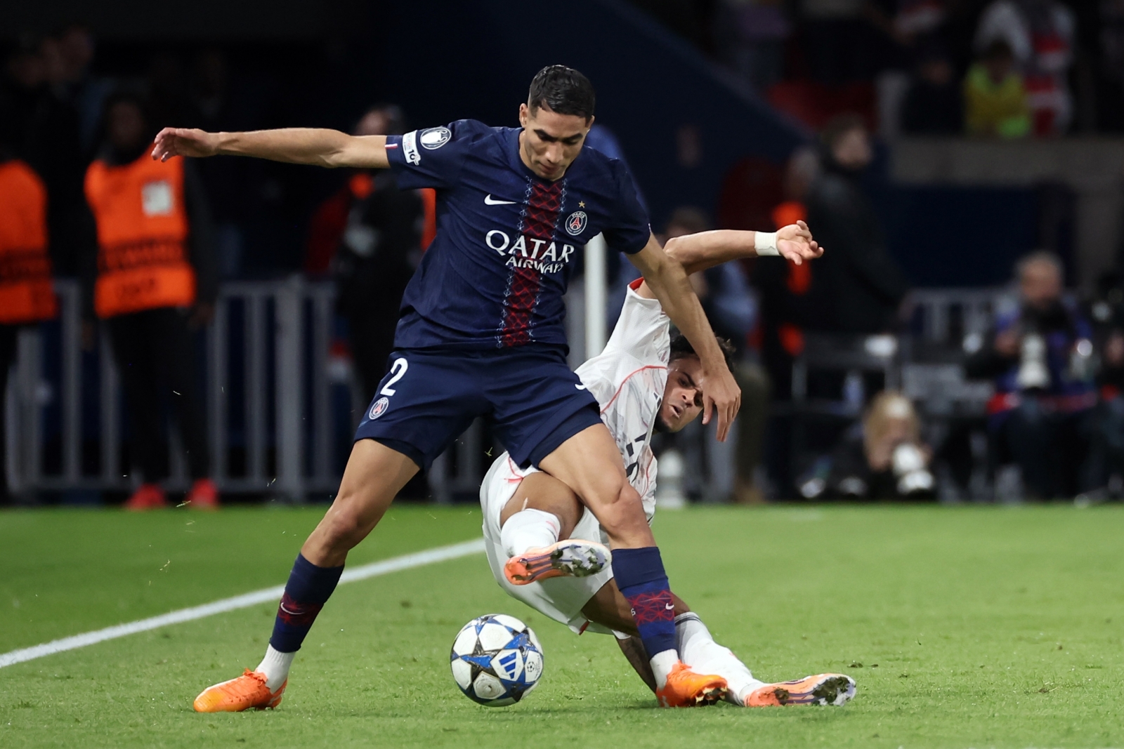 УЕФА без милост – жестоко го казни Диаз за крвничкиот старт над Хакими