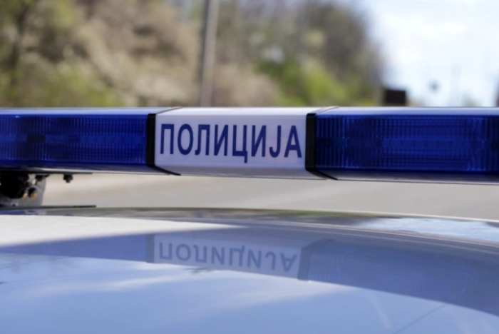 Возило за транспорт на државни пари со два милиони евра ограбено во близина на Рашка