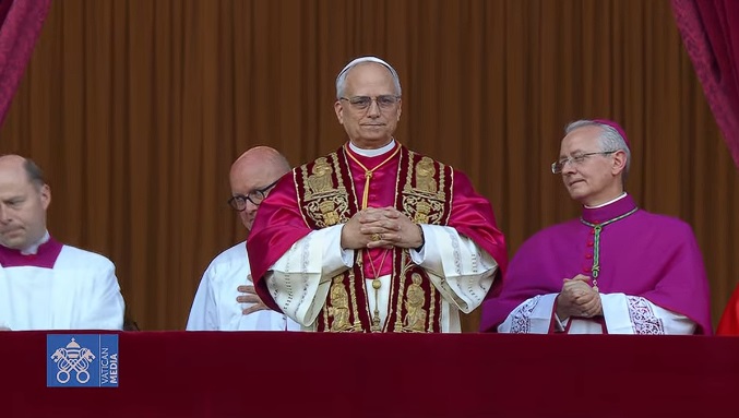 Папата ја критикува американската политика кон мигрантитеq