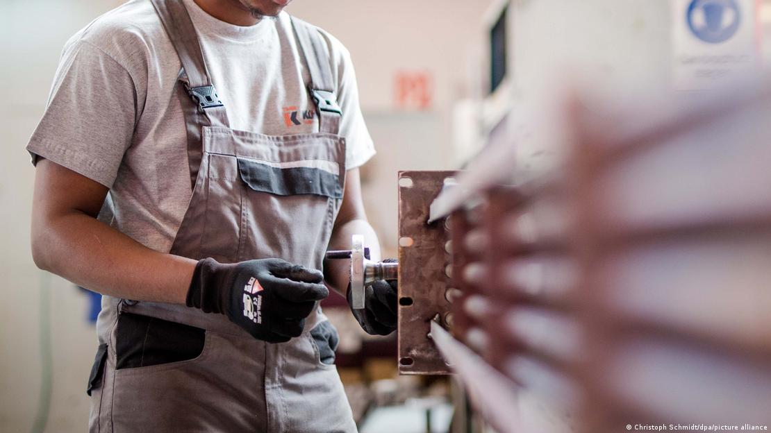 Судир на аргументи меѓу ССМ и Владата за минималната плата