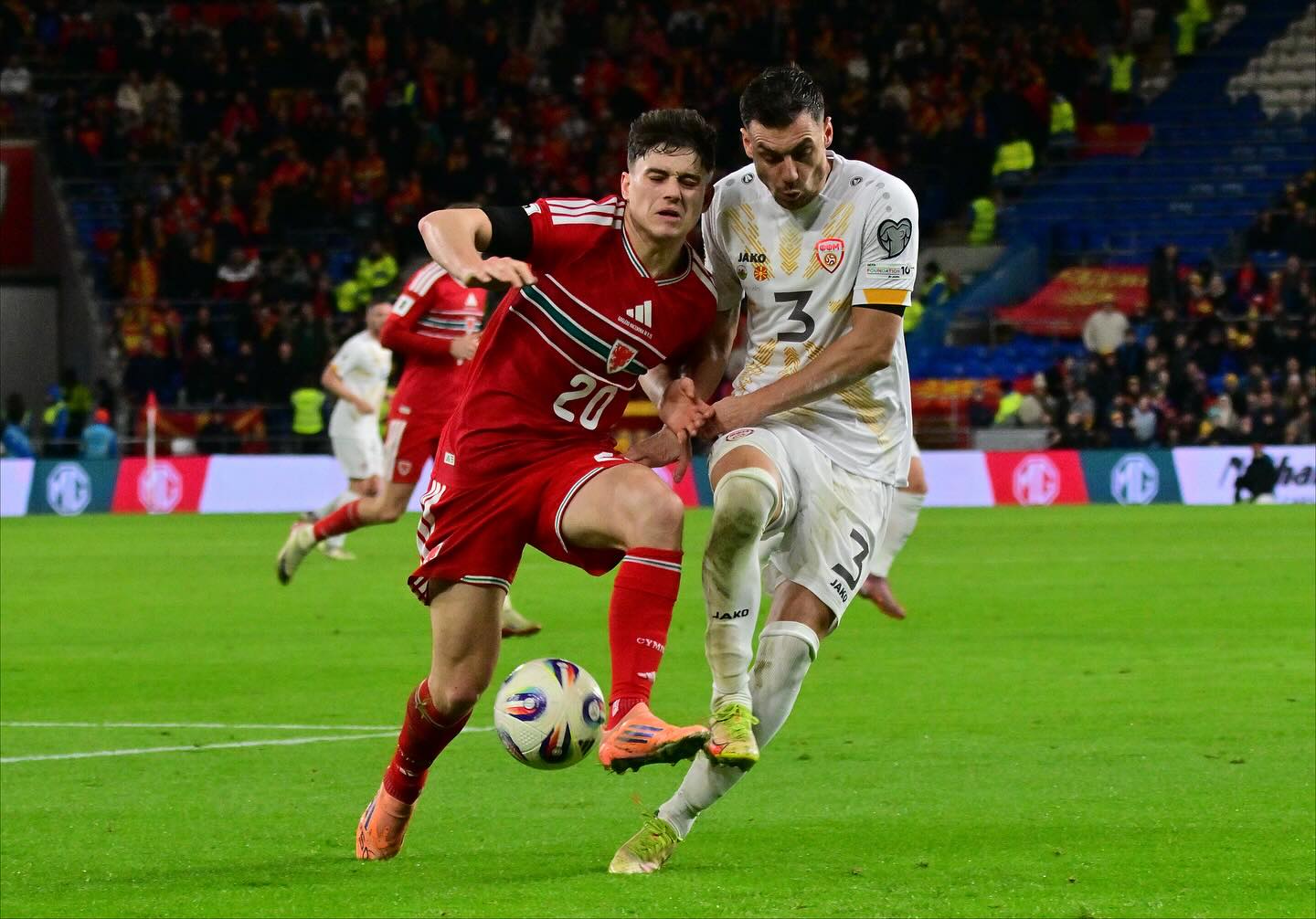 Македонија и покрај дебаклот во Кардиф напредува за една позиција!