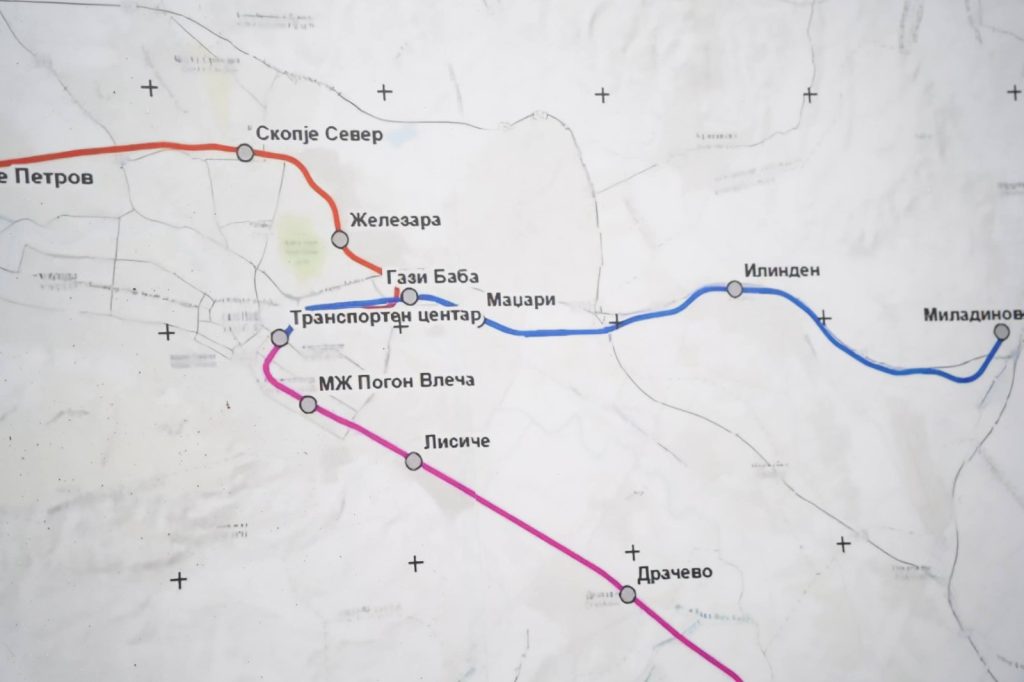 Мицкоски: Инвестиции во нова железничка линија и градски воз за почист воздух