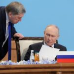 Ушаков: Русија и САД водат дијалог за Украина врз основа на договорот од Анкориџ