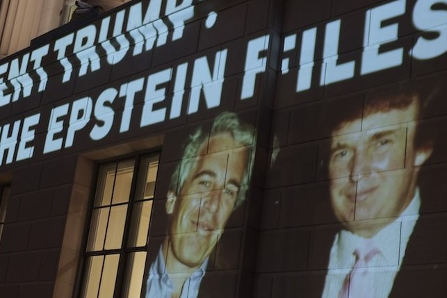 Епстин го кодошел Трамп кај светски лидери