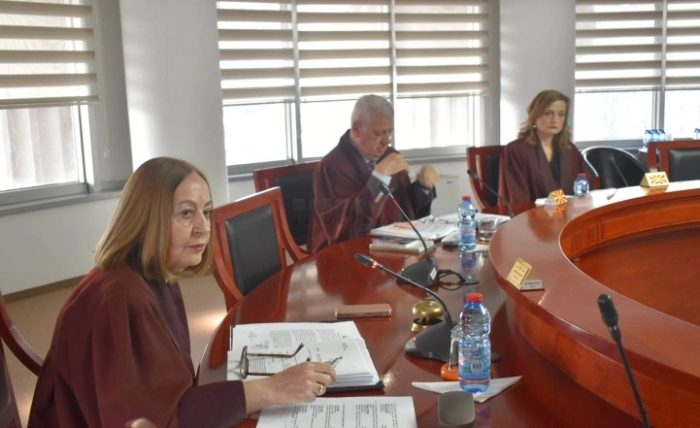 УСТАВЕН АМИНУВАЛ НА КОВАЧЕВСКИ: Не ви е загрозена независноста во судството, и натаму платите ви се меѓу најголемите во државата!