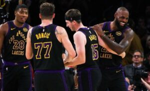 Леброн се врати на паркетот и постави рекорд