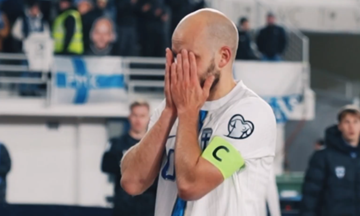 Најдобриот стрелец на Финска се прости од репрезентацијата со солзи (ВИДЕО)