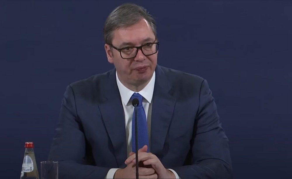 Вучиќ: Во потрага сме по двајца снајперисти дојдени пред неколку денови во Белград, не знаеме кои им се целите