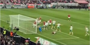 Португалија оди на Светското првенство, Ирците ги шокираат Унгарците