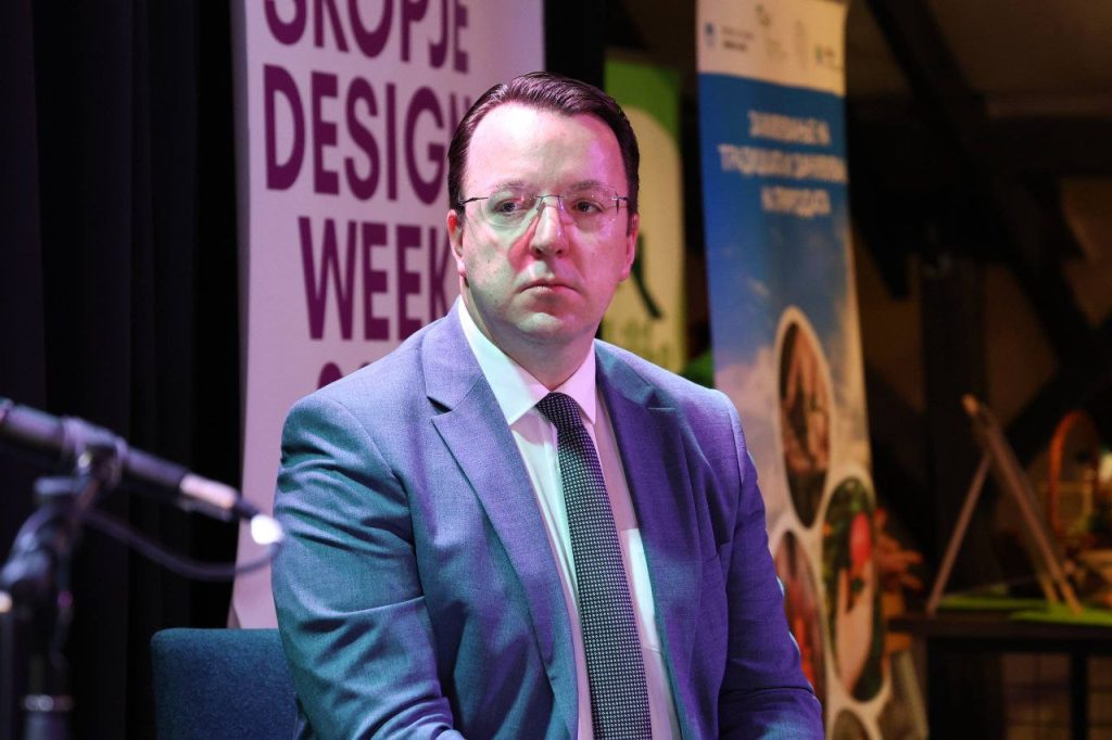 „На државата ѝ недостигаат добри хотели“ – Николоски бара поедноставување на процедурите за градба