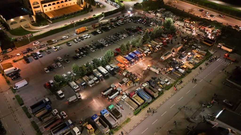 Мицкоски објави фотографии од големата акција за чистење