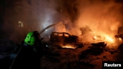 Русија изврши масовни напади низ Украина, а Полска и Романија ја активираа воздушната одбрана