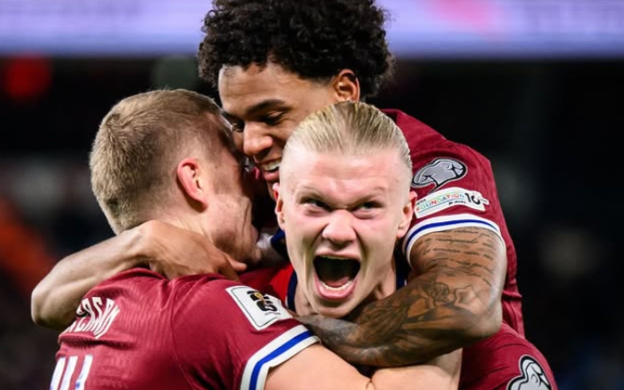 Халанд ги почести вработените во репрезентацијата – им купи бургери! (ВИДЕО)