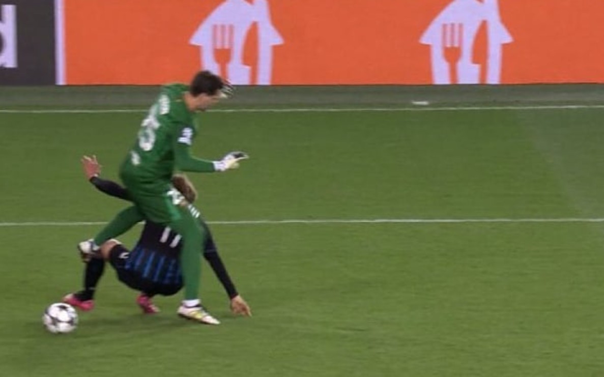 Легендата убедена: Клуб Бриж беше ограбен против Барса!