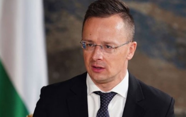 СИЈАРТО: Унгарија им помага на христијаните, додека на политичка сцена во Европа доминира екстремно антихристијански либерален мејнстрим