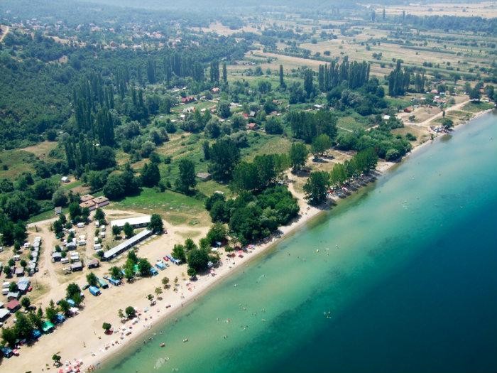 КАМПОТ ЉУБАНИШТА ГИ ОБЈАВИ НОВИТЕ ЦЕНИ ЗА СЛЕДНАТА СЕЗОНА: „Нека си седат тие од управата, ние за тие пари ќе одиме на море“