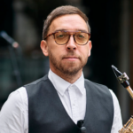 (Фото) Двоен повод за славење кај нашиот познат музичар, татко на четири деца