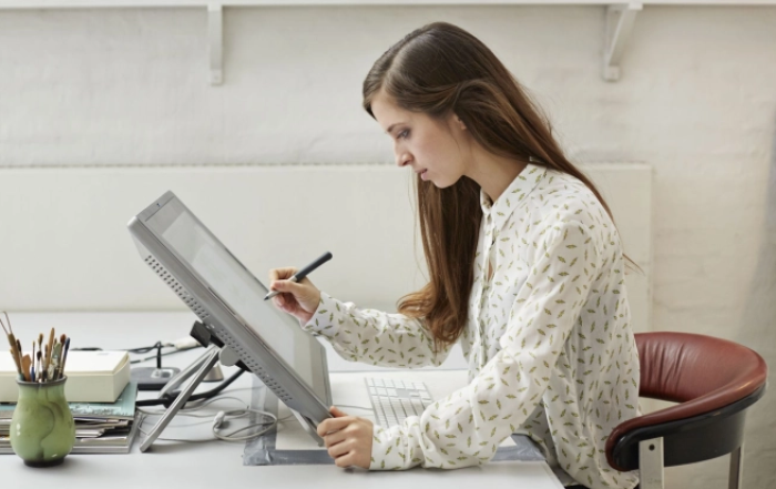 Истражување: Европските компании во работниот процес се повеќе ангажираат лица од странство