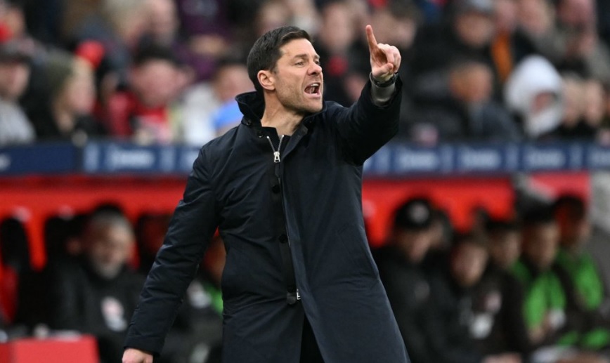 Чаби Алонсо без 11 фудбалери, кои не се во тимот поради повреди и суспензии, мора да го победи Алавес