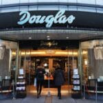 „Douglas“ ја намалува прогнозата за раст за 2026-та година и понатаму