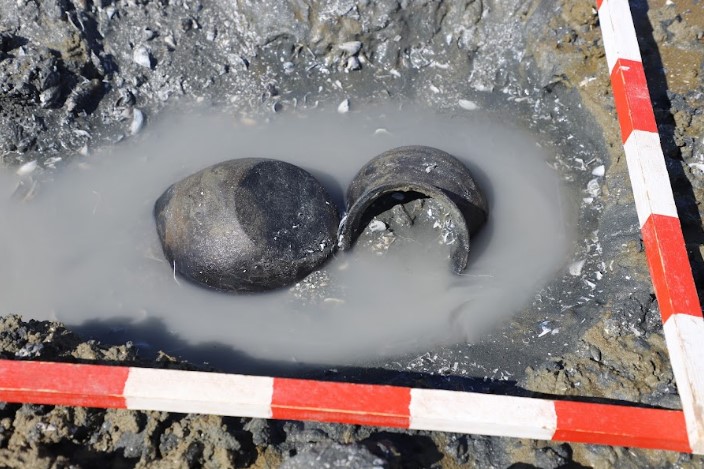 Првите подводни археолошки истражувања на Преспанското Езеро открија редок органски материјал и невообичаени факти за древните жители