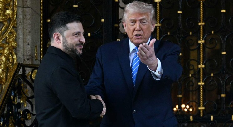 „Ги имаме потребните услови за договор“, рече Трамп при пречекот на Зеленски во Мар-а-Лаго