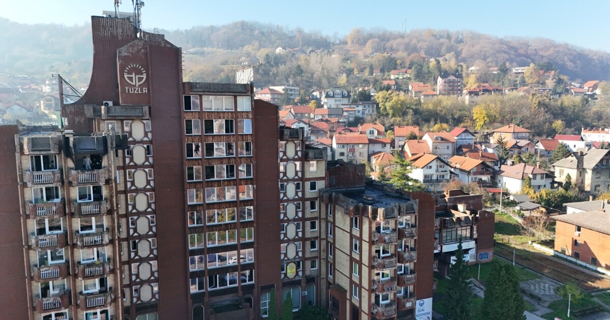 Уапсен поранешниот директор на Домот за пензионери во Тузла, каде во пожар загинаа 17 лица