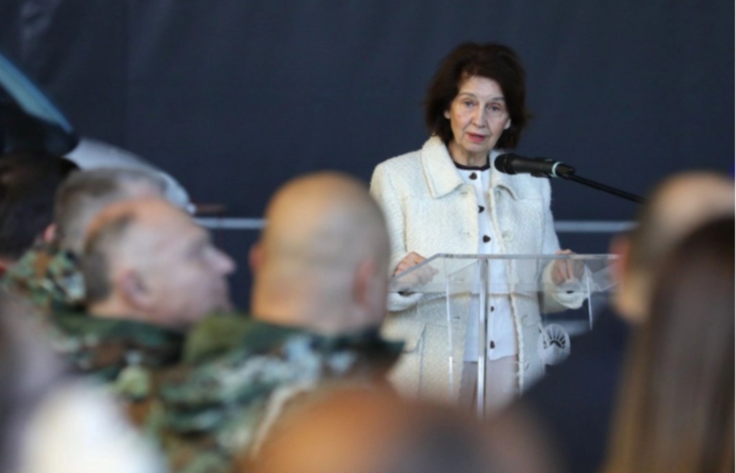 Вредноста на нашите мировници никогаш не била повидлива: Сиљановска-Давкова им посака успешна работа на мировниците во странство