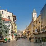 БИТОЛЧАНЕЦ СО СЕКИРА И СЕ ЗАКАНУВАЛ НА ВРАБОТЕНА ВО КАЗИНО ВО БИТОЛА, ПА УКРАЛ 8.600 ДЕНАРИ