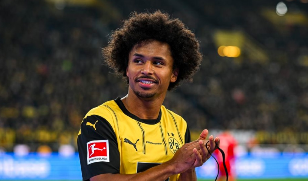 Адејеми поради партнерката заминува од Борусија Дортмунд