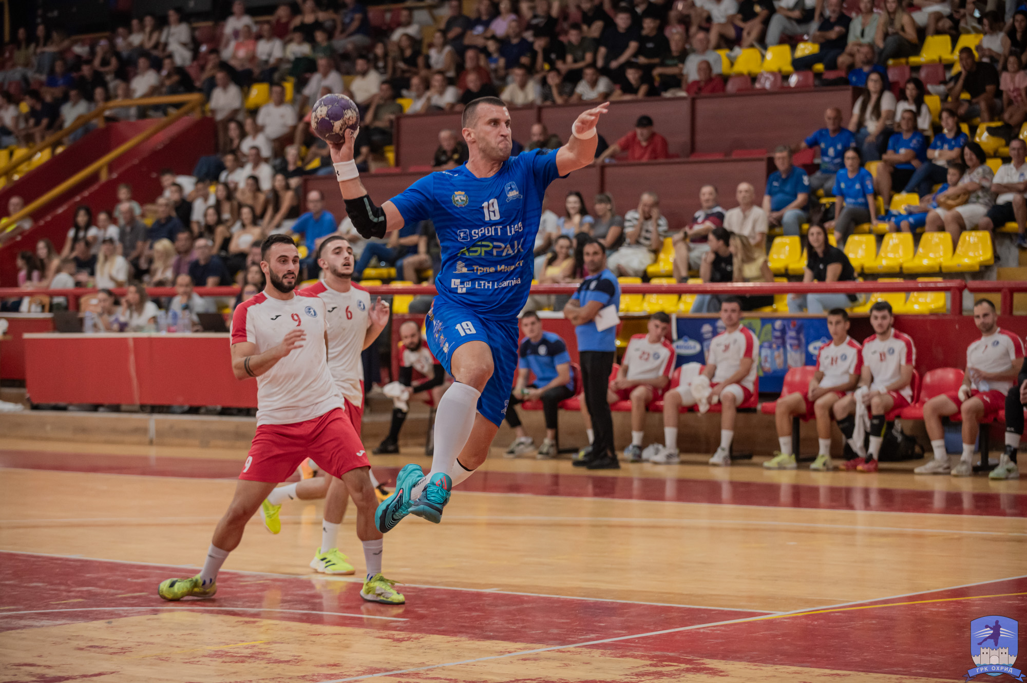 Тасески пред двобојот со шампионот: Да се покажеме во што подобро светло