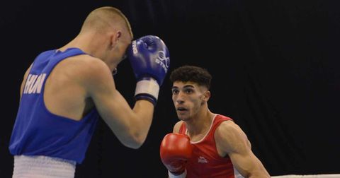 Ален Рустемовски убедливо славеше над Шкотот Девлин во првото коло од СП