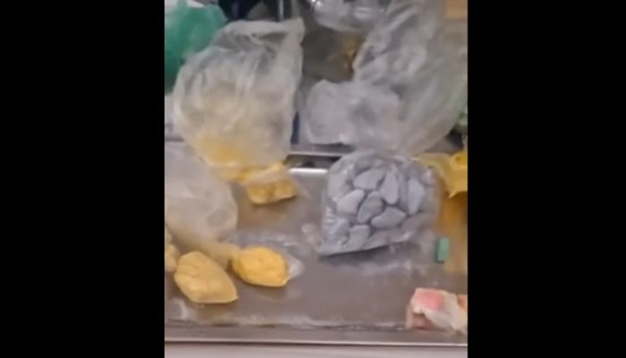 МВР: Две лица се уапсени откако полицијата при претрес во стан во Карпош во Скопје пронашла поголемо количество наркотични средства