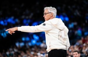 Баерн Минхен му врачи отказ на Гордон Херберт