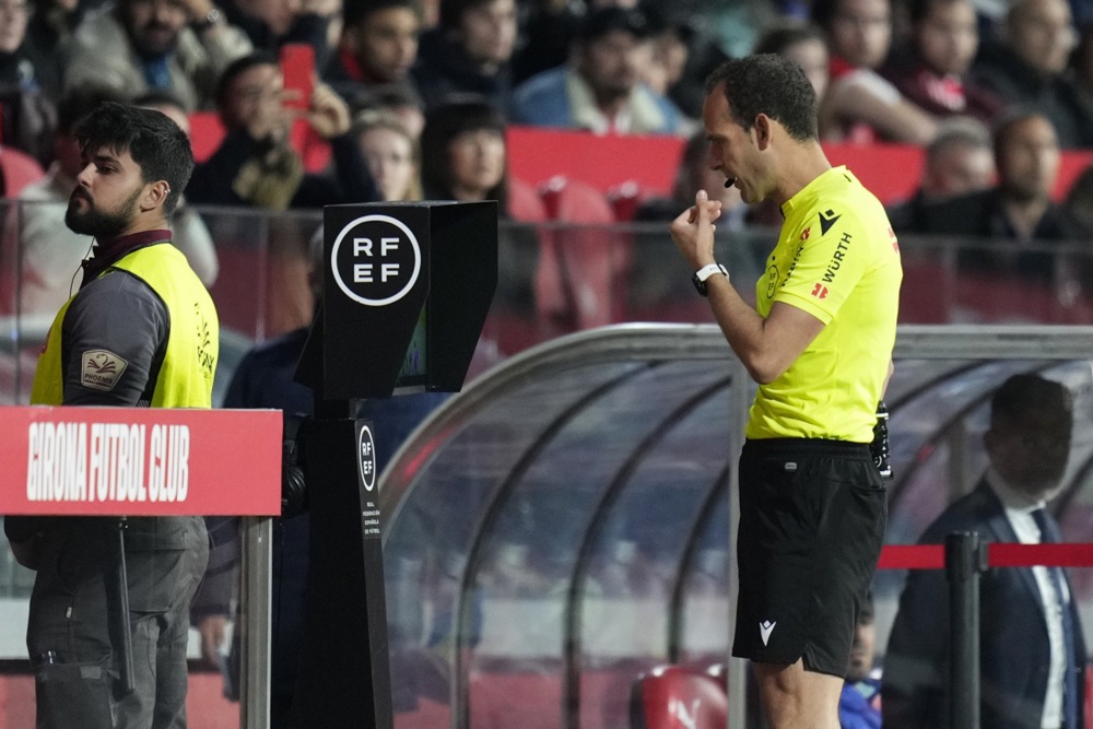 ВАР-драма ја тресе Шпанија: Судиите ги признаа грешките - Барса профитирала, Реал бил оштетен!