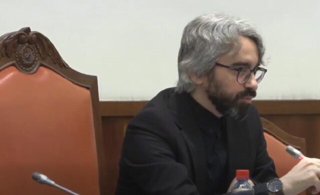 Апасиев до Василевска: Се надeвав дека ќе го надминете вашиот вмровски примитивизам, но тој дојде со целото ваше правно и латинско незнаење