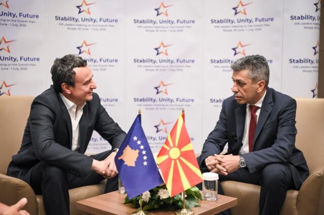 Меџити со честитка до Курти за победата на косовските парламентарни избори