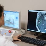 Гама-нож: Операција на мозок без ниту еден засек