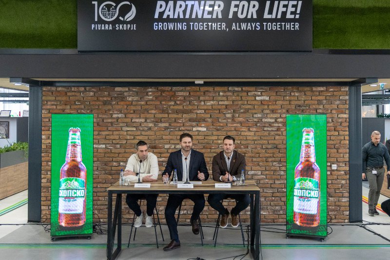 Пивара Скопје и РФМ потпишаа договор за спонзорство – 45 години партнерство и поддршка за македонскиот ракомет