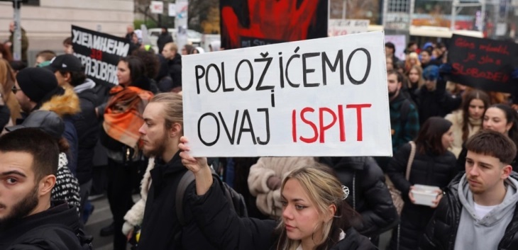 Српските студенти собрале безмалку 400.000 потписи на барањето за вонредни избори