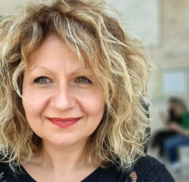 „НИЕ НЕ СМЕ НИ Д ОД ДРЖАВА“: Трајковска распали на социјалните мрежи 'пропаѓаме секако, а најмногу вредносно'