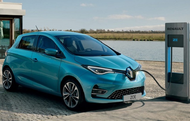 „Renault“ значително ги намалува амбициите за станици за полнење електрични возила во Европа