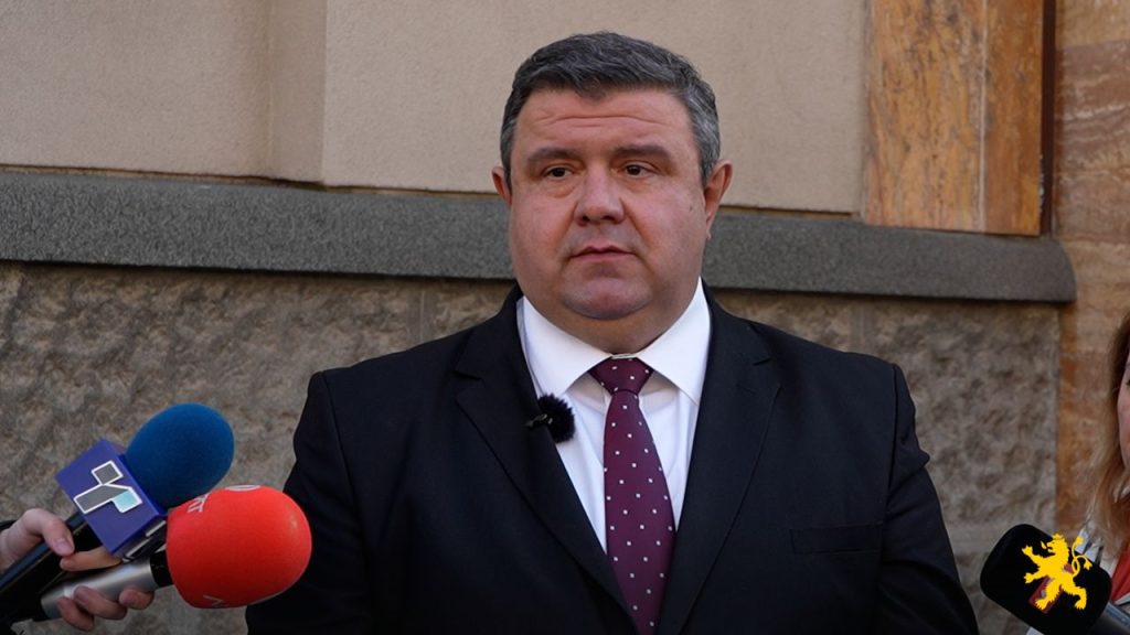 ВМРО-ДПМНЕ заедно со ВЛЕН и ЗНАМ поднесоа резолуција против нелегалната миграција