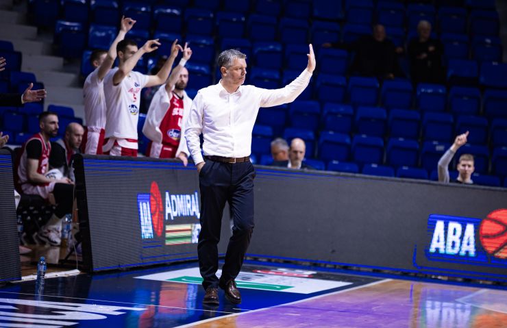 Бура во АБА: Го*на едни, крадат цел натпревар! (ВИДЕО)