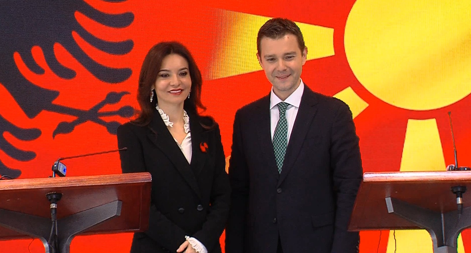 Откако се раздвоија на патот кон ЕУ, сега Албанија ја поддржува европската интеграција на Македонија