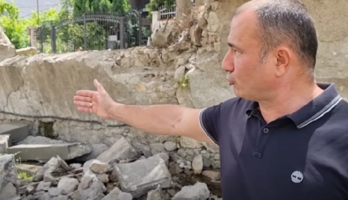 Стојанче Ангелов предупредува дека земјиштето на Водно опасно се лизга-можно е да настрада човек ако не се реагира навреме