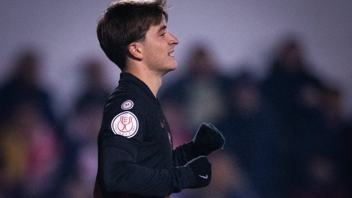 Второлигаш ја обвини Барселона дека штелувала трансфер