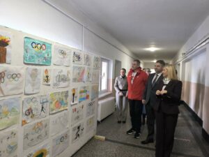 МОК и Општина Карпош заеднички го одбележаа Олимпискиот ден со учениците од „Војдан Чернодрински“
